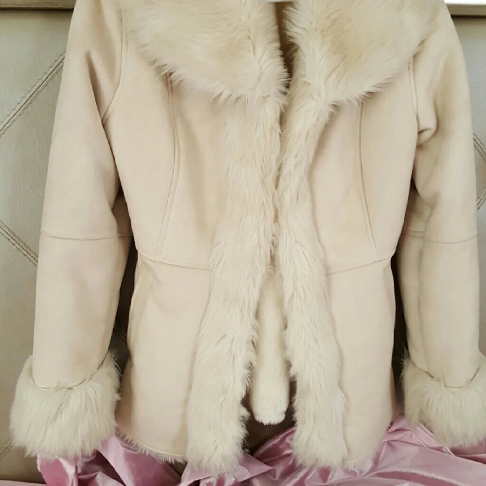 Rampage Women's Cream Teddy Jacket - Picture 2 of 4